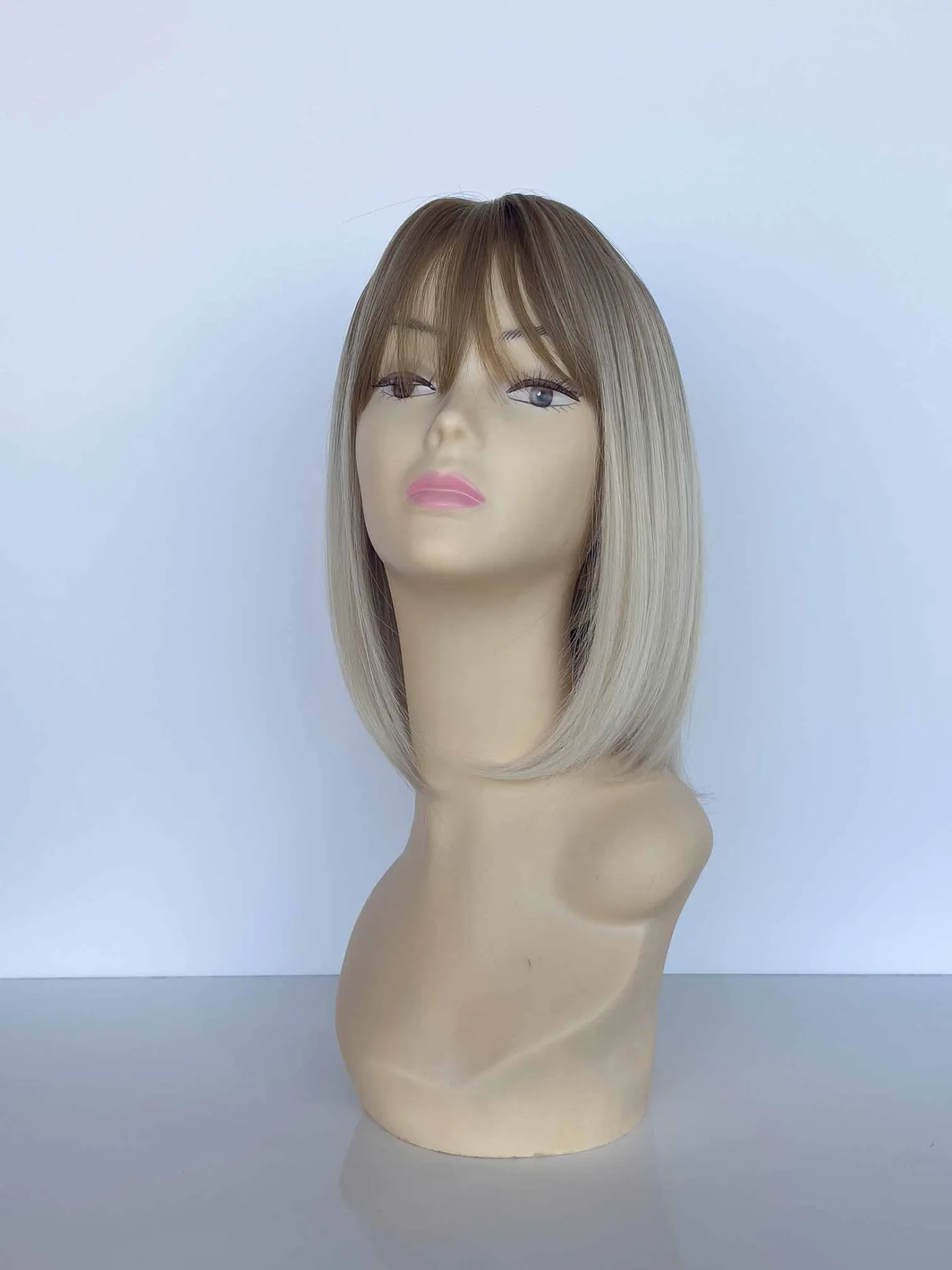 Necla Demirezen Sentetik Peruk (Model 10)